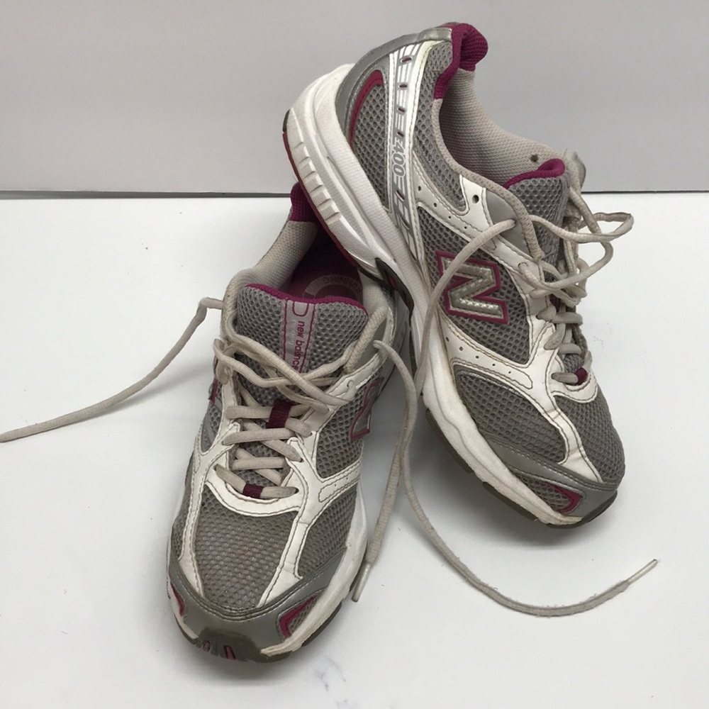 New Balance 400 EUC women’s size 7.5